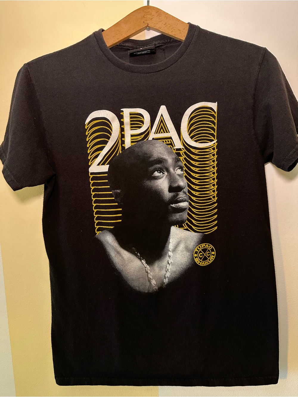 2pac Shakur 90’s Cross Colours Large Print Black Tshirt Men’s Size Small